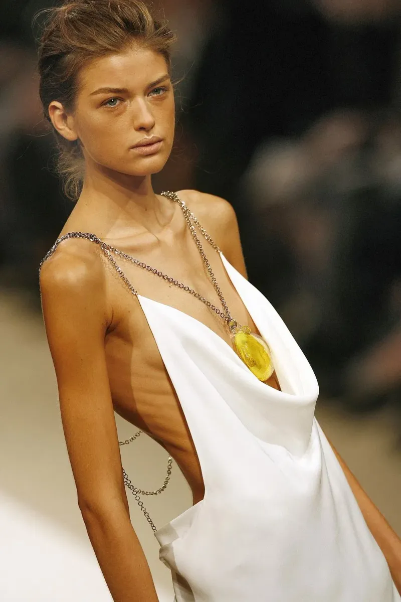 A moda, a publicidade e a anorexia
