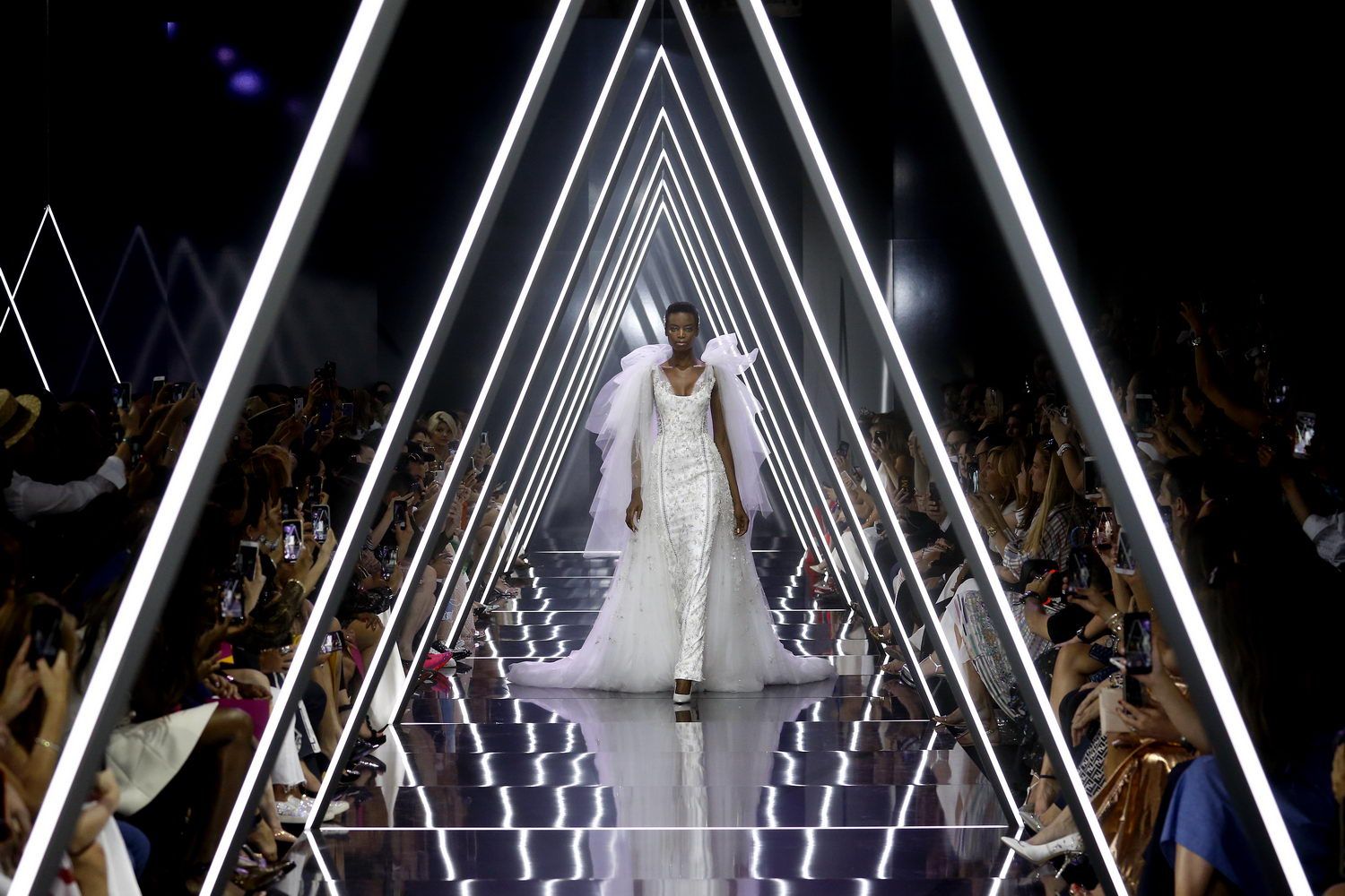 Ralph & Russo : Runway - Paris Fashion Week - Haute Couture Fall Winter 2018/2019