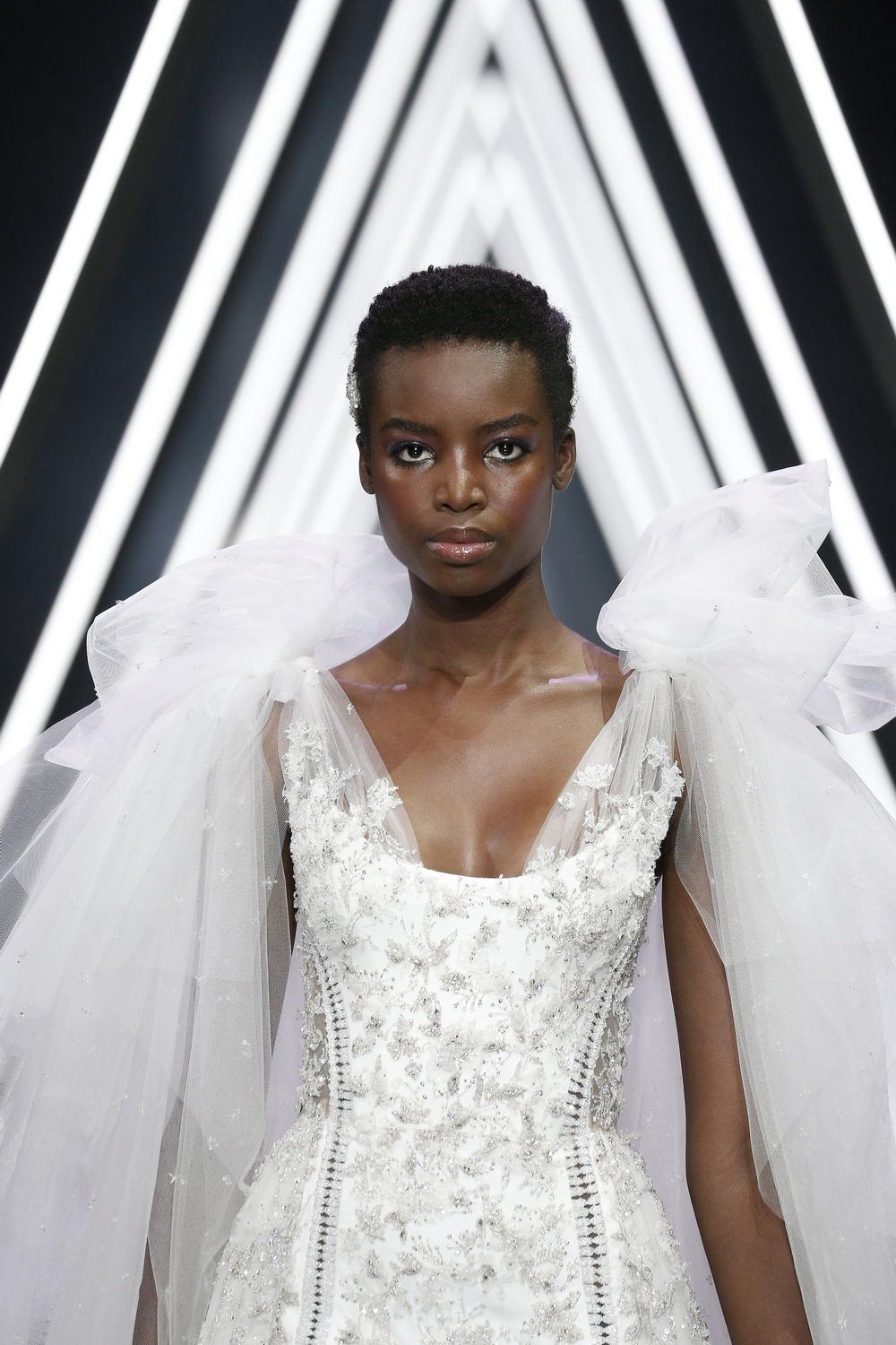 Ralph & Russo : Runway - Paris Fashion Week - Haute Couture Fall Winter 2018/2019