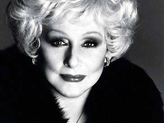 Ao longo dos anos, muitos líderes de sucesso têm surgido, mas nenhum tão singular quanto Mary Kay Ash, a fundadora da Mary Kay.