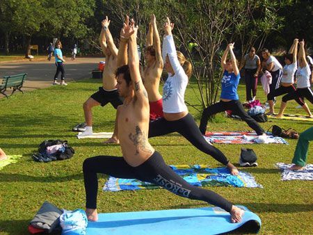 Aula de Yoga ao ar livre