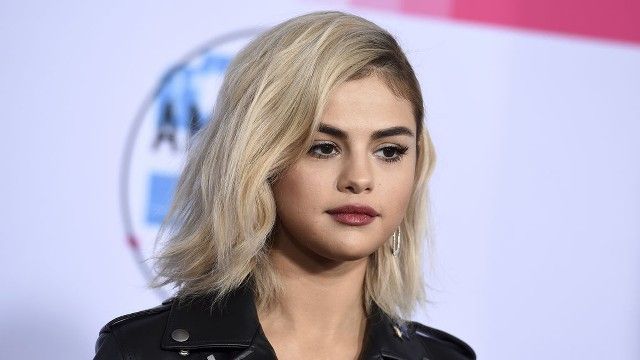 Selena Gomez, de eterna morena ao "loiro Nirvana"