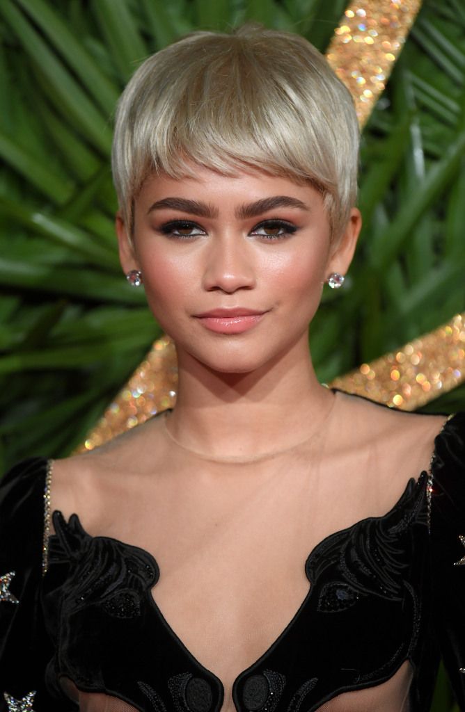 Os melhores e deslumbrantes penteados de Zendaya