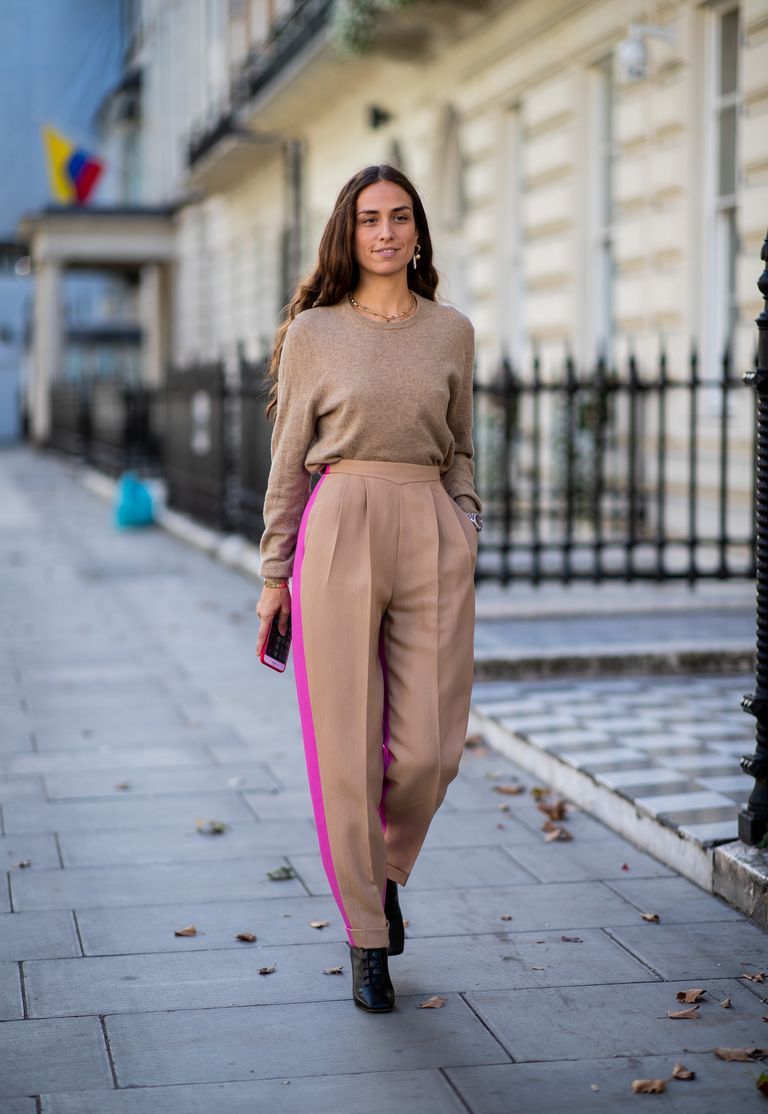 Combinar a cor camel com rosa é uma tendência (e forte)