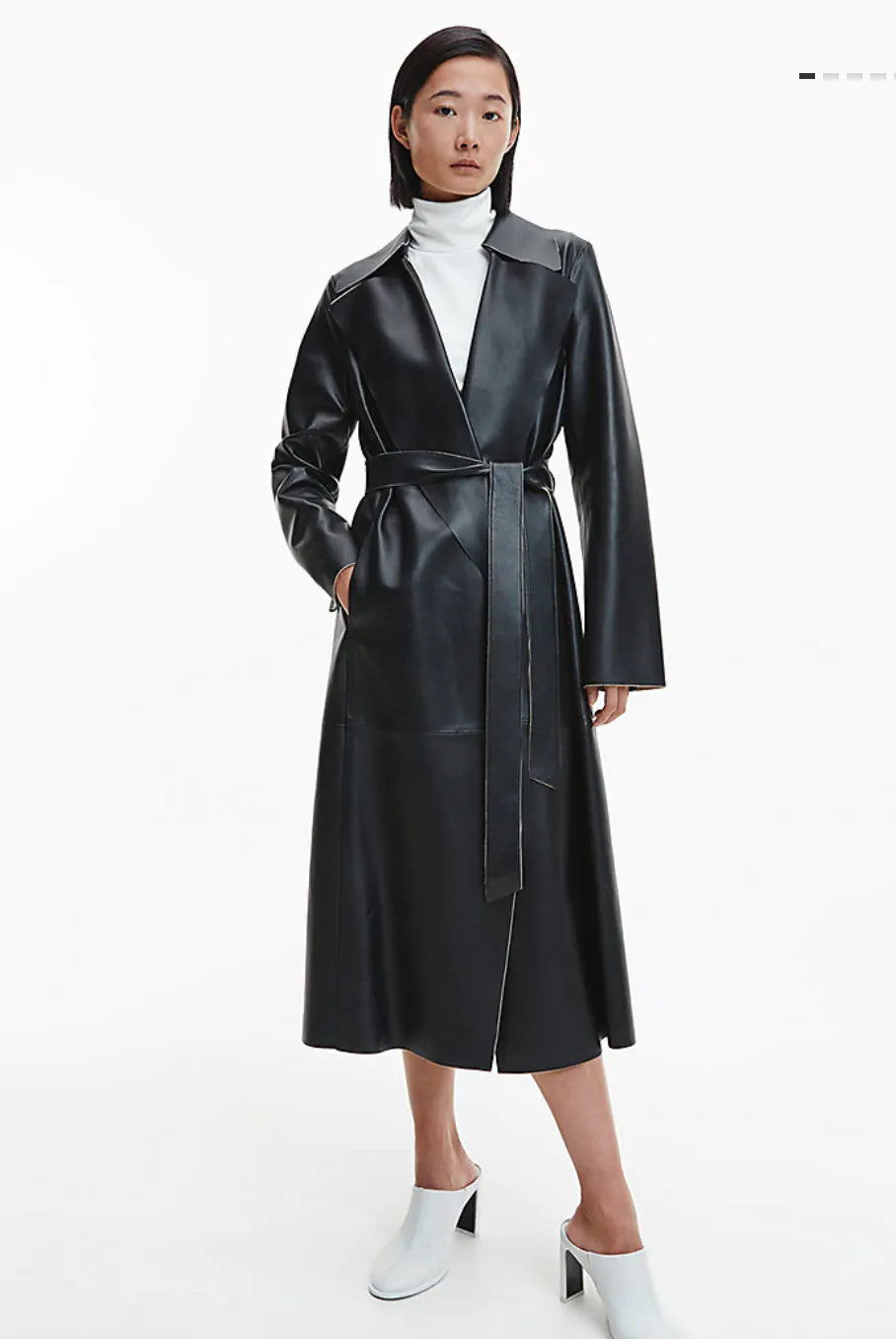 10 trench coats em couro e sintético que te vão aquecer esta temporada
