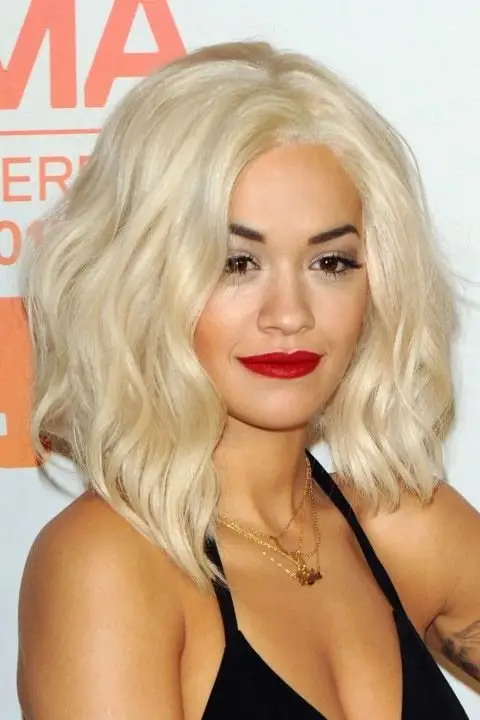 21 sugestões de cabelo com inspiração de Rita Ora...