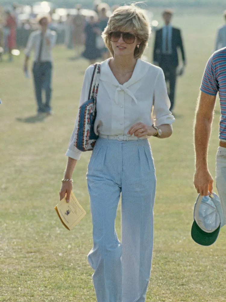 25 looks que inesquecíveis de Diana, a Princesa de Gales