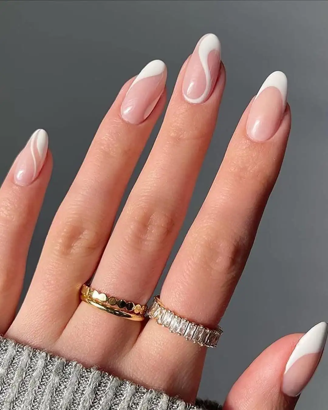 10 ideias de nail art branca que são tendência